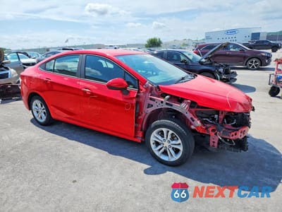 Czwarte zdjęcie samochodu z boku: 2019 CHEVROLET CRUZE LS VIN:1G1BC5SM2K7142284 - miniatura