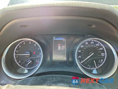 Zdjęcie 9 z 12 samochodu: 2018 TOYOTA CAMRY SE VIN:4T1B11HK0JU528581 - miniatura