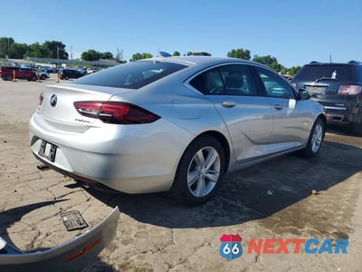 Trzecie zdjęcie samochodu z tyłu: 2018 BUICK REGAL PREFERRED VIN:W04GL6SXXJ1144583 - miniatura
