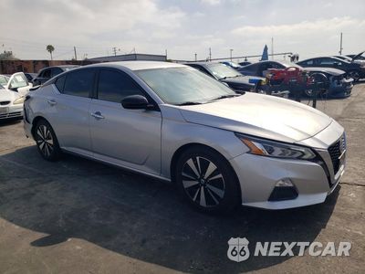 Czwarte zdjęcie samochodu z boku: 2021 NISSAN ALTIMA SV VIN:1N4BL4DV8MN356434 - miniatura