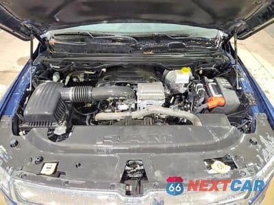 Zdjęcie 11 z 12 samochodu: 2024 RAM 1500 LARAMIE VIN:1C6RREJT5RN220650 - miniatura