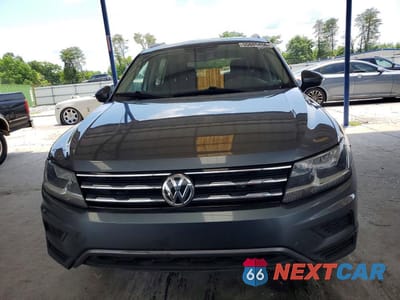 Piąte zdjęcie samochodu w środku: 2021 VOLKSWAGEN TIGUAN SE VIN:3VV2B7AX6MM048422 - miniatura