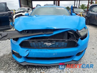 Piąte zdjęcie samochodu w środku: 2017 FORD MUSTANG VIN:1FA6P8AM6H5249347 - miniatura