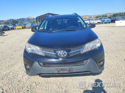 Piąte zdjęcie samochodu w środku: 2015 TOYOTA RAV4 LE VIN:2T3BFREV8FW283994 - miniatura