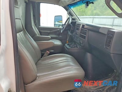Zdjęcie 11 z 13 samochodu: 2022 GMC SAVANA BOX TRUCK VIN:7GZ37TC76NN011178 - miniatura