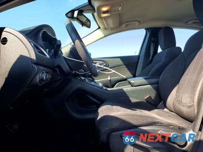 Zdjęcie 7 z 12 samochodu: 2015 CHRYSLER 200 LIMITED VIN:1C3CCCAB3FN669448 - miniatura