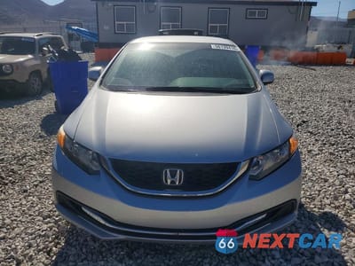 Piąte zdjęcie samochodu w środku: 2013 HONDA CIVIC LX VIN:2HGFB2F55DH555838 - miniatura
