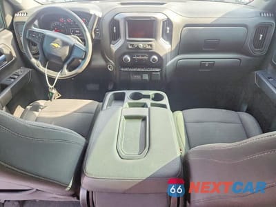 Zdjęcie 8 z 12 samochodu: 2022 CHEVROLET SILVERADO C1500 CUSTOM VIN:3GCPABEK6NG624700 - miniatura
