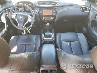 Zdjęcie 8 z 13 samochodu: 2015 NISSAN ROGUE SL VIN:5N1AT2MT6FC862279 - miniatura