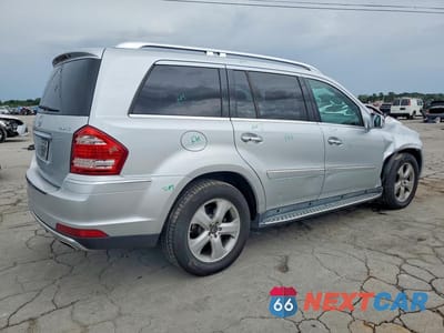 Trzecie zdjęcie samochodu z tyłu: 2012 MERCEDES-BENZ GL 450 4MATIC VIN:4JGBF7BE1CA797801 - miniatura
