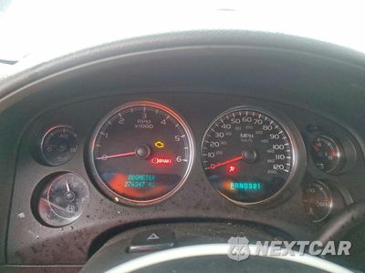 Zdjęcie 9 z 14 samochodu: 2007 CHEVROLET SUBURBAN VIN:1GNFC16027J353091 - miniatura
