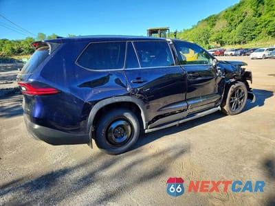 Trzecie zdjęcie samochodu z tyłu: 2026 TOYOTA GRAND HIGHLANDER HYBRID LIMITED VIN:5TDACAB53TS074864 - miniatura