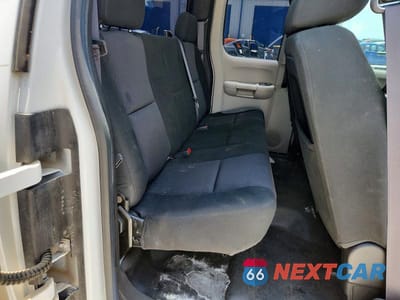 Zdjęcie 10 z 13 samochodu: 2013 CHEVROLET SILVERADO K2500 HEAVY DUTY VIN:1GC2KVCG3DZ132129 - miniatura