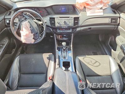 Zdjęcie 8 z 12 samochodu: 2016 HONDA ACCORD SPORT VIN:1HGCR2F68GA074766 - miniatura