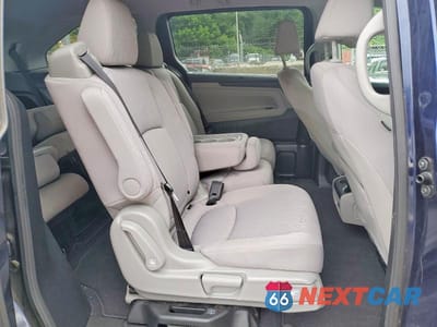 Zdjęcie 11 z 13 samochodu: 2018 HONDA ODYSSEY EX VIN:5FNRL6H57JB094804 - miniatura