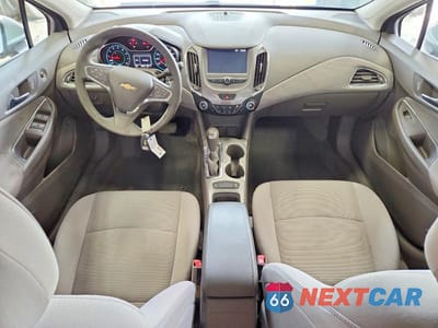 Zdjęcie 8 z 13 samochodu: 2016 CHEVROLET CRUZE LT VIN:1G1BE5SM9G7327353 - miniatura