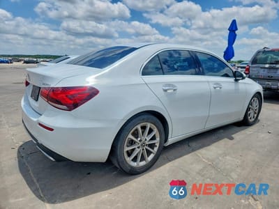 Trzecie zdjęcie samochodu z tyłu: 2020 MERCEDES-BENZ A 220 VIN:WDD3G4EB0LW042332 - miniatura