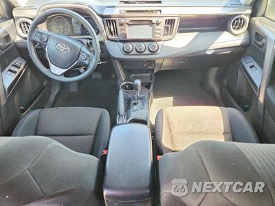 Zdjęcie 8 z 12 samochodu: 2017 TOYOTA RAV4 LE VIN:JTMZFREVXHJ719583 - miniatura