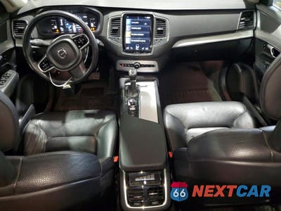 Zdjęcie 8 z 13 samochodu: 2018 VOLVO XC90 T5 VIN:YV4102PK7J1351052 - miniatura