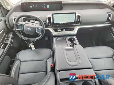 Zdjęcie 8 z 13 samochodu: 2025 FORD EXPEDITION PLATINUM VIN:1FMJU1M82SEA60510 - miniatura