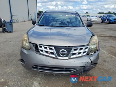 Piąte zdjęcie samochodu w środku: 2015 NISSAN ROGUE SELECT S VIN:JN8AS5MT1FW671073 - miniatura