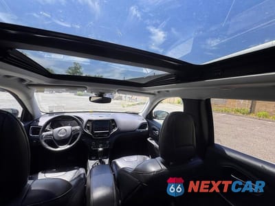 Zdjęcie 7 z 10 samochodu: 2019 JEEP CHEROKEE LIMITED VIN:1C4PJMDX4KD118316 - miniatura
