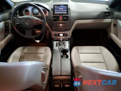 Zdjęcie 8 z 12 samochodu: 2008 MERCEDES-BENZ C 300 4MATIC VIN:WDDGF81XX8F153569 - miniatura