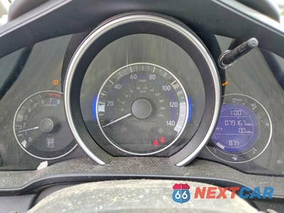 Zdjęcie 9 z 12 samochodu: 2016 HONDA FIT LX VIN:JHMGK5H56GX027967 - miniatura