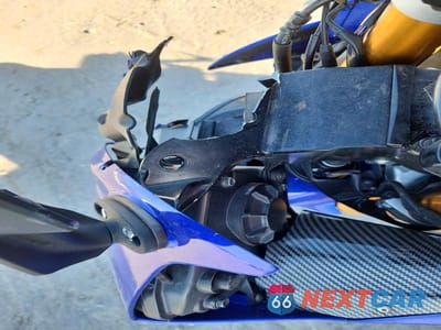 Zdjęcie 7 z 10 samochodu: 2007 YAMAHA YZFR6 L VIN:JYARJ12E77A022192 - miniatura