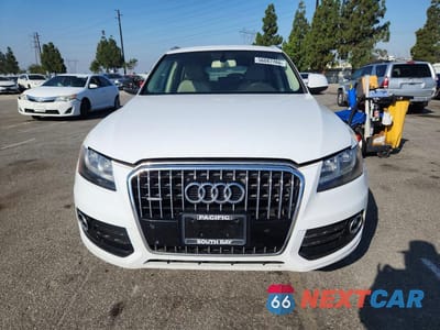 Piąte zdjęcie samochodu w środku: 2013 AUDI Q5 PREMIUM VIN:WA1CFAFP9DA097540 - miniatura