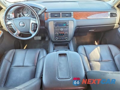 Zdjęcie 8 z 13 samochodu: 2007 GMC YUKON XL K1500 VIN:1GKFK16377R203229 - miniatura