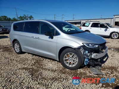 Czwarte zdjęcie samochodu z boku: 2024 CHRYSLER PACIFICA TOURING L VIN:2C4RC1BG0RR182946 - miniatura