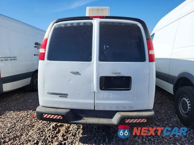 Zdjęcie 6 z 13 samochodu: 2014 CHEVROLET EXPRESS G1500 VIN:1GCSGAFX9E1103028 - miniatura