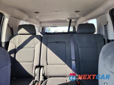 Zdjęcie 10 z 13 samochodu: 2017 CHEVROLET SUBURBAN K1500 LS VIN:1GNSKGKC5HR302711 - miniatura