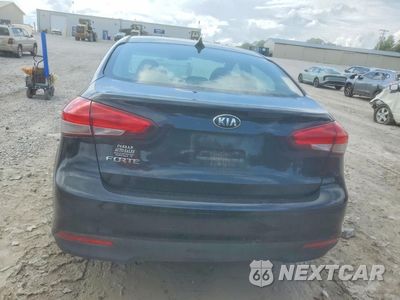 Zdjęcie 6 z 12 samochodu: 2017 KIA FORTE LX VIN:3KPFK4A7XHE138378 - miniatura
