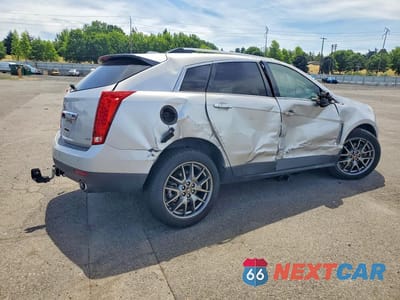 Trzecie zdjęcie samochodu z tyłu: 2016 CADILLAC SRX PERFORMANCE COLLECTION VIN:3GYFNCE36GS510432 - miniatura