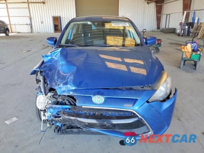 Piąte zdjęcie samochodu w środku: 2017 TOYOTA YARIS IA BASE VIN:3MYDLBYV7HY147715 - miniatura