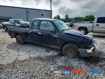 Czwarte zdjęcie samochodu z boku: 1998 TOYOTA TACOMA XTRACAB VIN:4TAVL52N5WZ037208 - miniatura