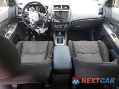Zdjęcie 8 z 12 samochodu: 2019 MITSUBISHI OUTLANDER SPORT SE VIN:JA4AP4AU4KU014644 - miniatura