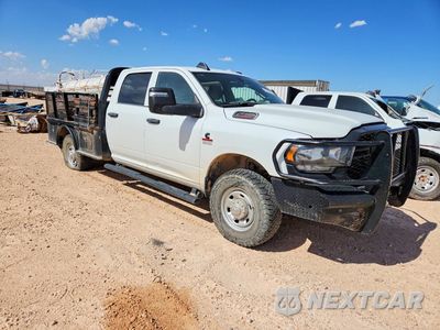 Czwarte zdjęcie samochodu z boku: 2024 RAM 2500 TRADESMAN VIN:3C6UR5HL9RG125226 - miniatura