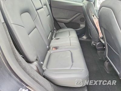 Zdjęcie 10 z 13 samochodu: 2024 TESLA MODEL Y VIN:7SAYGDEE4RA328594 - miniatura