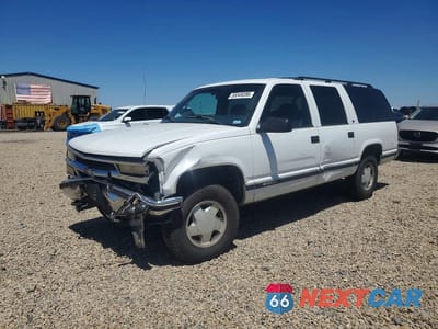 1999 CHEVROLET SUBURBAN K1500 3GNFK16R1XG264230 - główne zdjęcie licytacji z USA - miniatura
