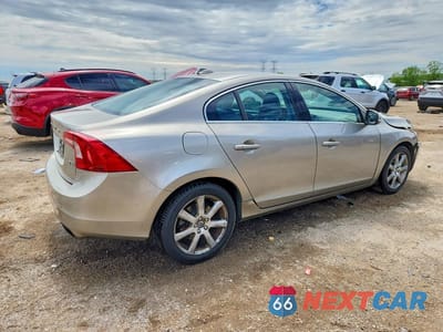 Trzecie zdjęcie samochodu z tyłu: 2016 VOLVO S60 PREMIER VIN:YV126MFK3G2395906 - miniatura