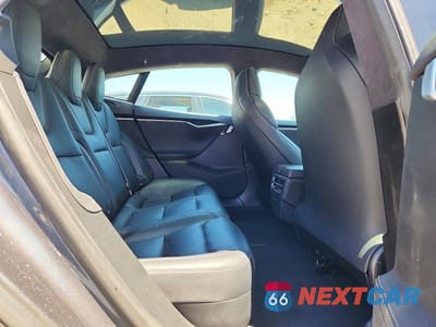 Zdjęcie 10 z 13 samochodu: 2020 TESLA MODEL S VIN:5YJSA1E2XLF354796 - miniatura