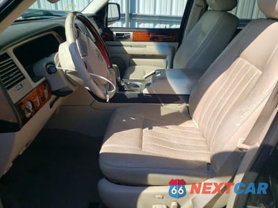 Zdjęcie 7 z 14 samochodu: 2003 LINCOLN NAVIGATOR VIN:5LMFU27R23LJ43946 - miniatura