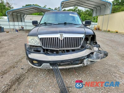 Piąte zdjęcie samochodu w środku: 2003 LINCOLN NAVIGATOR VIN:5LMFU27R23LJ43946 - miniatura