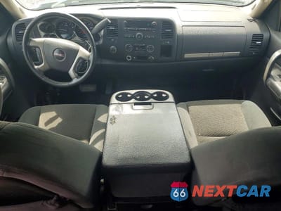 Zdjęcie 8 z 12 samochodu: 2007 GMC NEW SIERRA K1500 VIN:2GTEK13M671565937 - miniatura