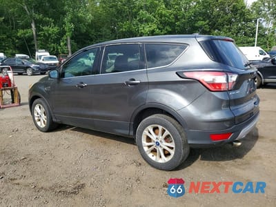 Drugie zdjęcie samochodu z przodu: 2017 FORD ESCAPE SE VIN:1FMCU9GD0HUC40695 - miniatura