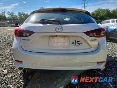 Zdjęcie 6 z 12 samochodu: 2018 MAZDA 3 GRAND TOURING VIN:3MZBN1M35JM265593 - miniatura