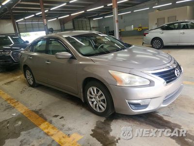 Czwarte zdjęcie samochodu z boku: 2015 NISSAN ALTIMA VIN:1N4AL3AP8FN910876 - miniatura